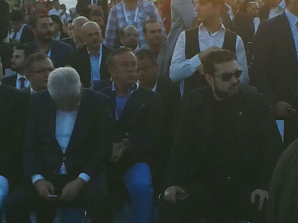 Ağaoğlu Fetih Şöleni'nde gözyaşlarını tutamadı!