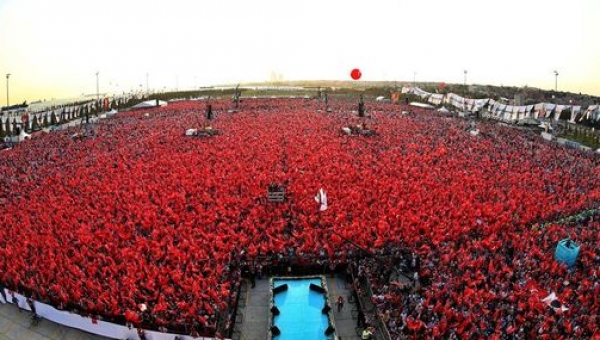 Demokrasi mitingi için İBB kolları sıvadı!