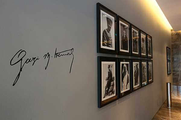 Folkart Gallery’de Atatürk sergisi uzatıldı!