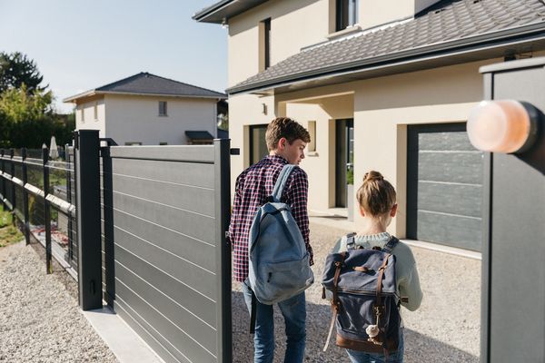 Somfy'den motorlu bahçe kapıları!