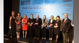 En başarılı kadınlar ödülleri aldı ve Birlikte Daha İyi Bir Gelecek dedi!